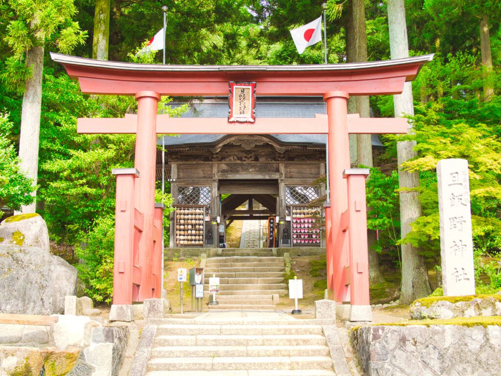 旦飯野神社　鳥居